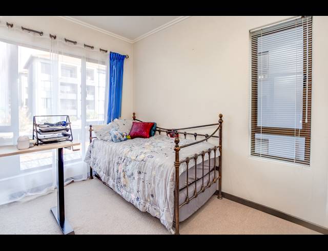 2 BEDROOM APARTMENT FOR SALE IN LONEHILL
